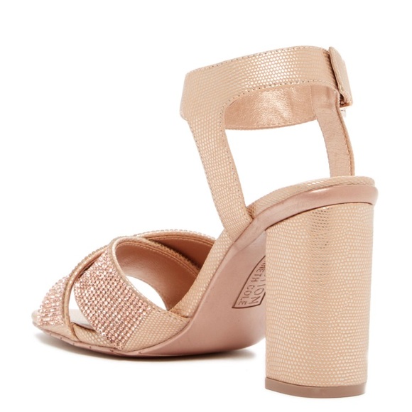 Kenneth Cole Heels 👠 - Picture 2 of 6